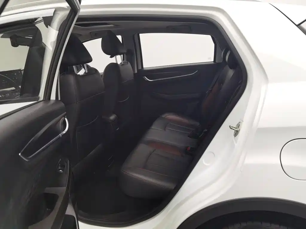 Geely Vision X3 — миниатюра 15