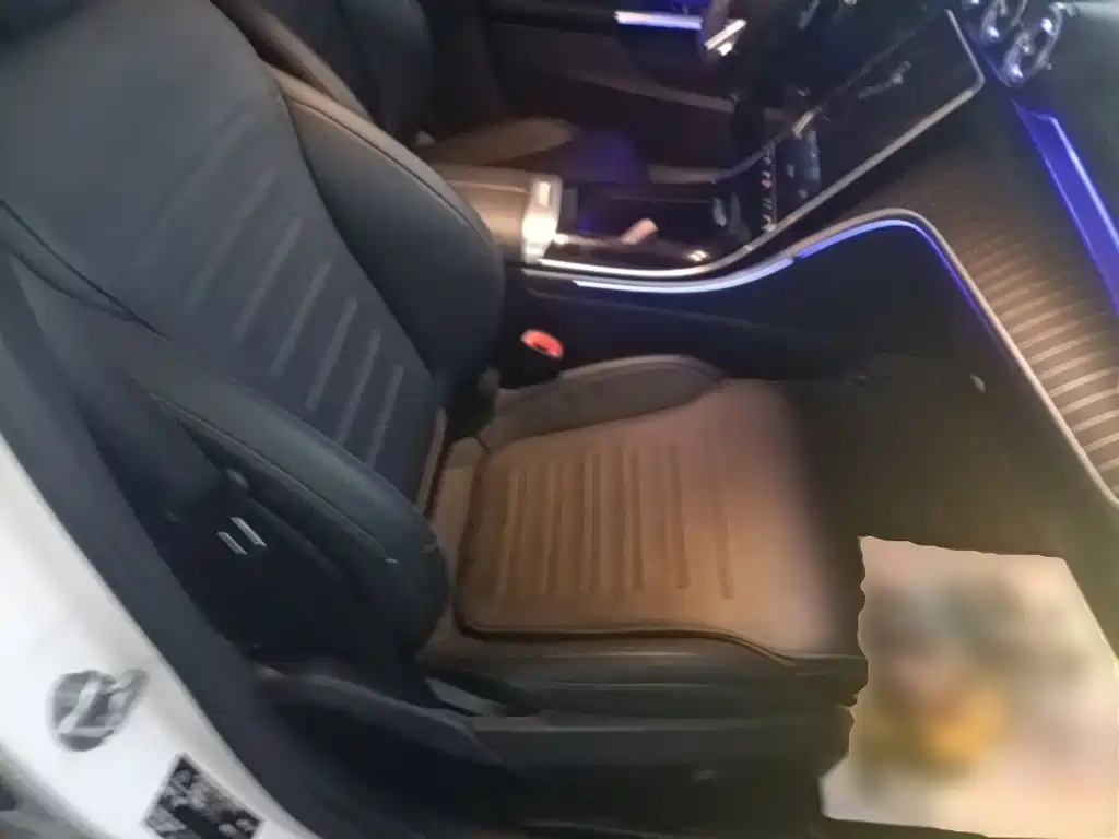Mercedes-Benz C-Class — миниатюра 25