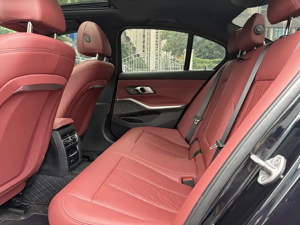 BMW 3 Series — миниатюра 8