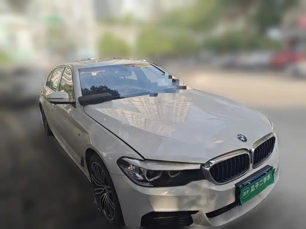 BMW 5 Series — миниатюра 3