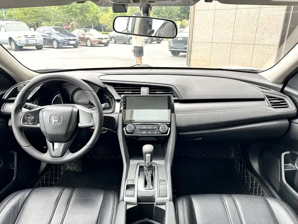 Honda Civic — миниатюра 9