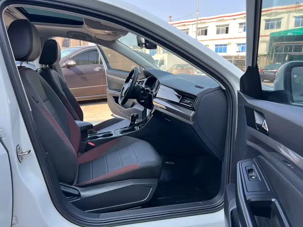 Volkswagen Bora — миниатюра 7