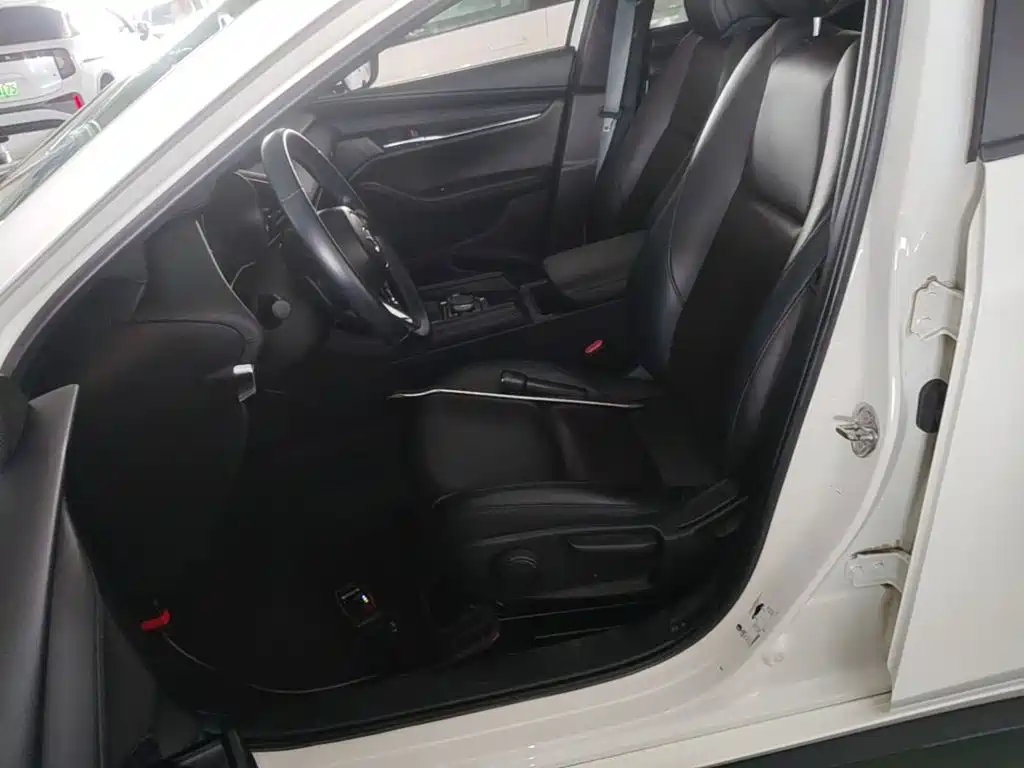 Mazda 3 Axela — миниатюра 15