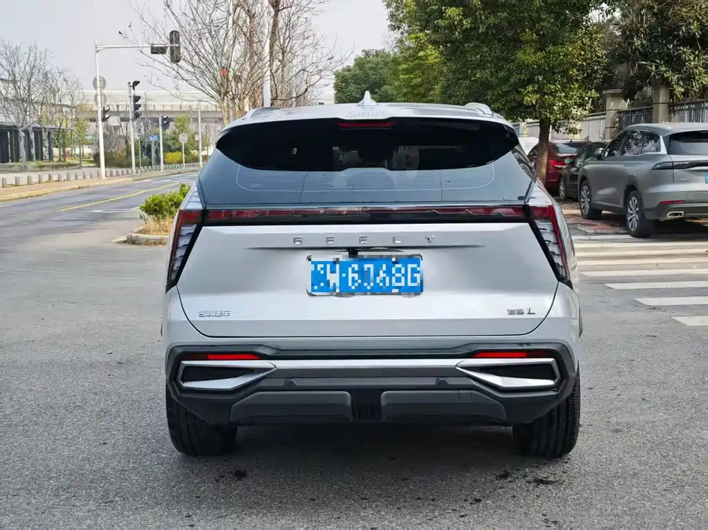 Geely Boyue L — миниатюра 8