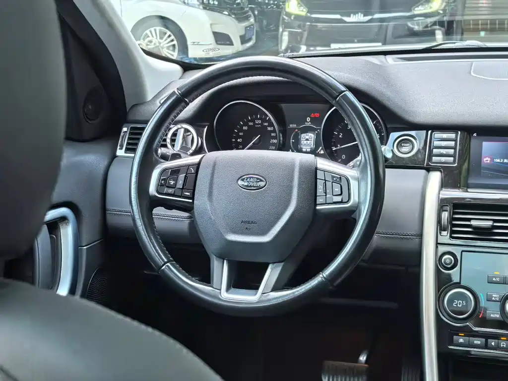 Land Rover Discovery Sport — миниатюра 2