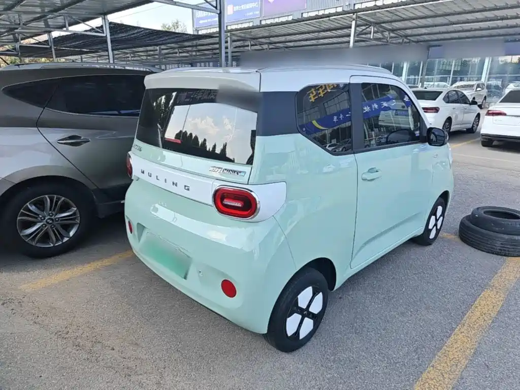 Wuling MINIEV — миниатюра 7