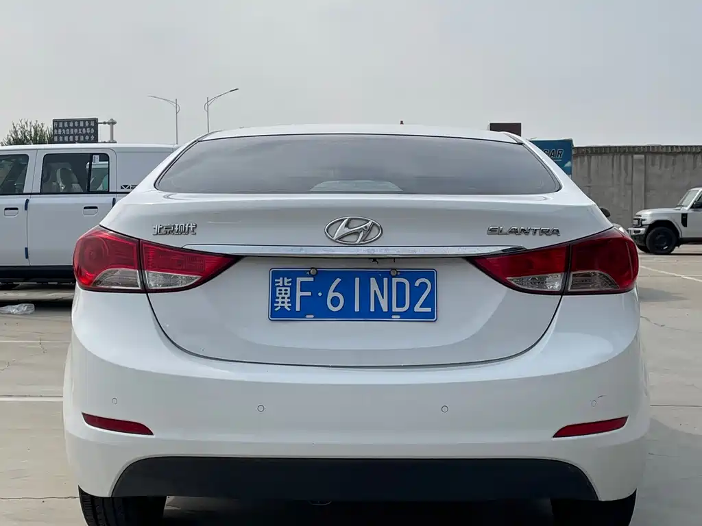 Hyundai Elantra Langdong — миниатюра 4