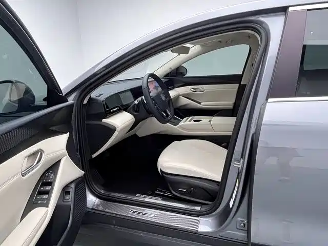 BYD Qin L — миниатюра 7