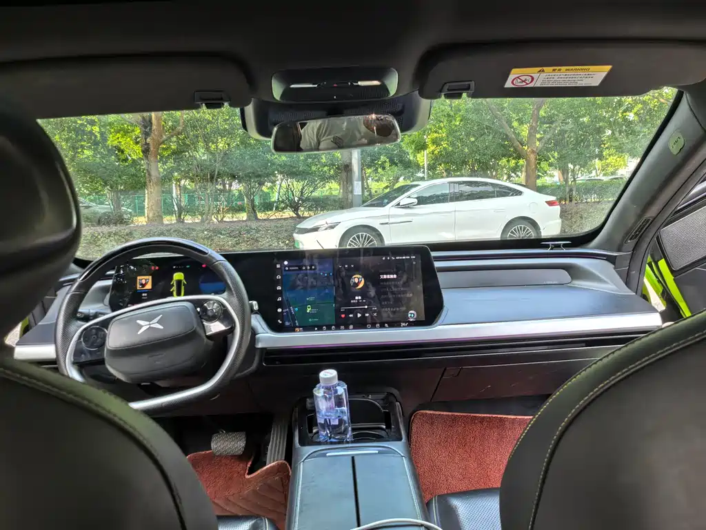 XPeng P7 — миниатюра 5