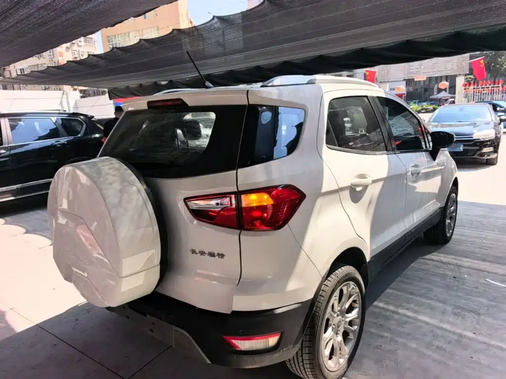 Ford Ecosport — миниатюра 7