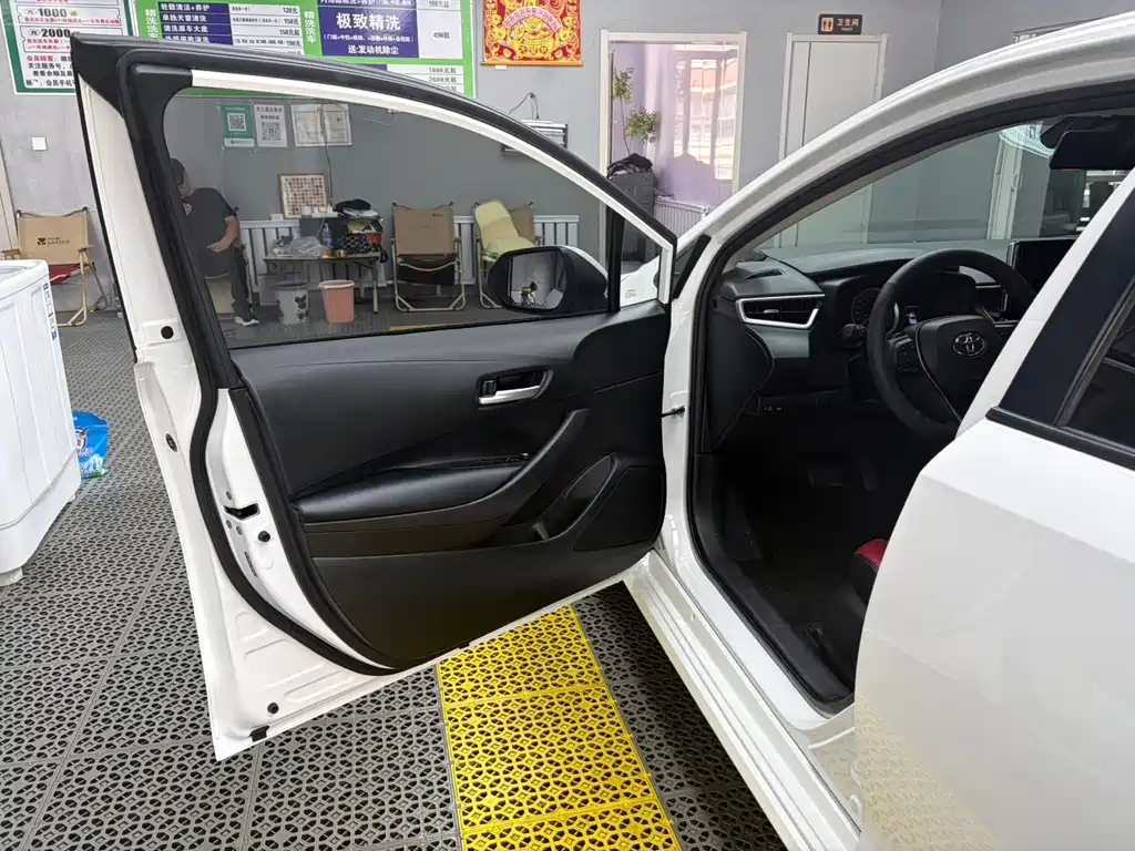 Toyota Corolla — миниатюра 15
