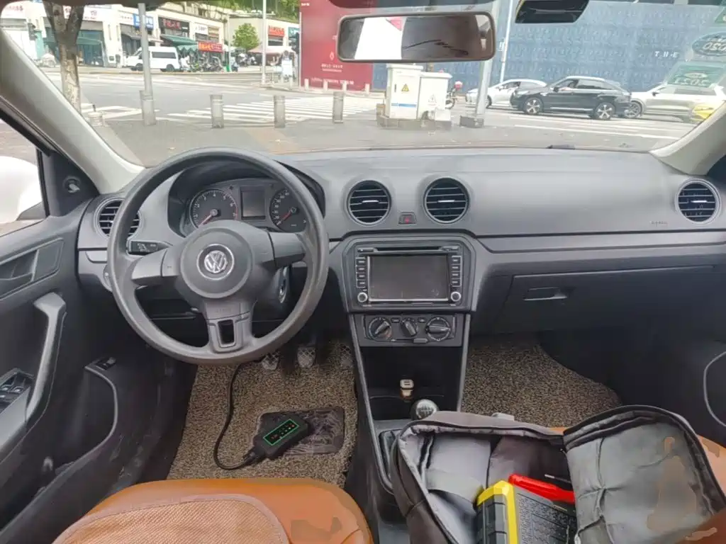 Volkswagen Jetta — миниатюра 10