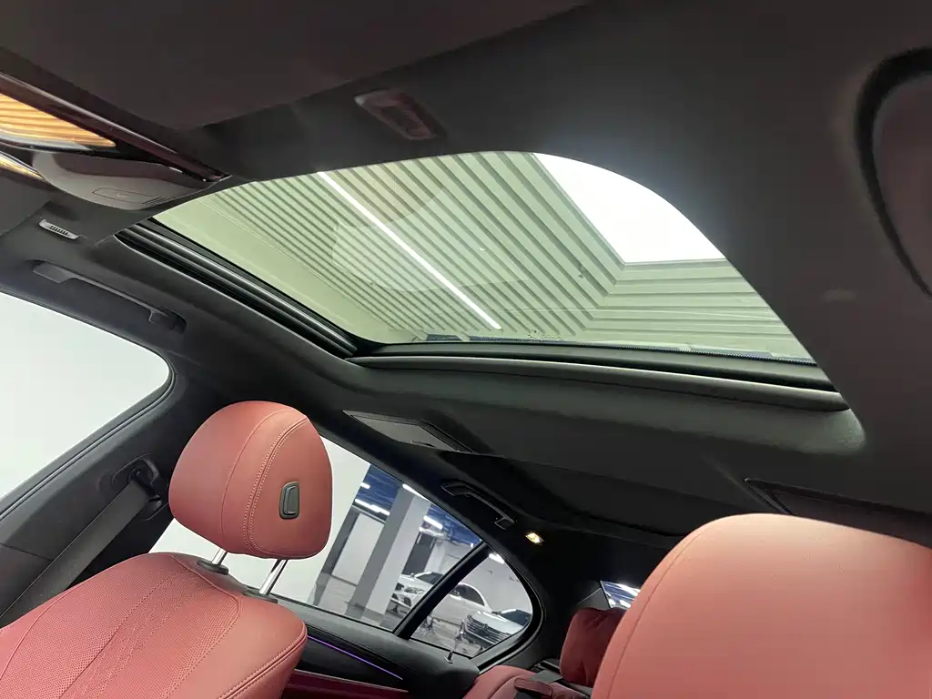 BMW 5 Series — миниатюра 14