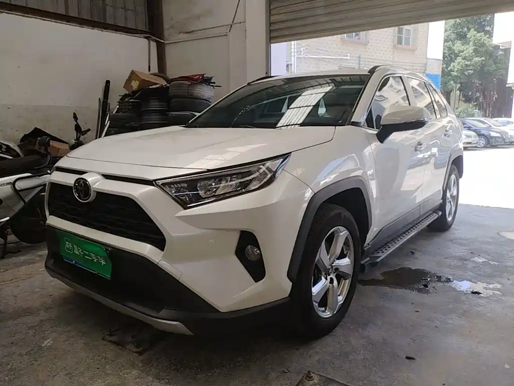 Toyota RAV4 — миниатюра 2