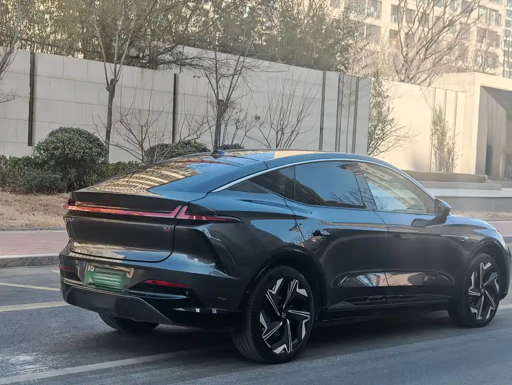 RISING AUTO FEIFAN R7