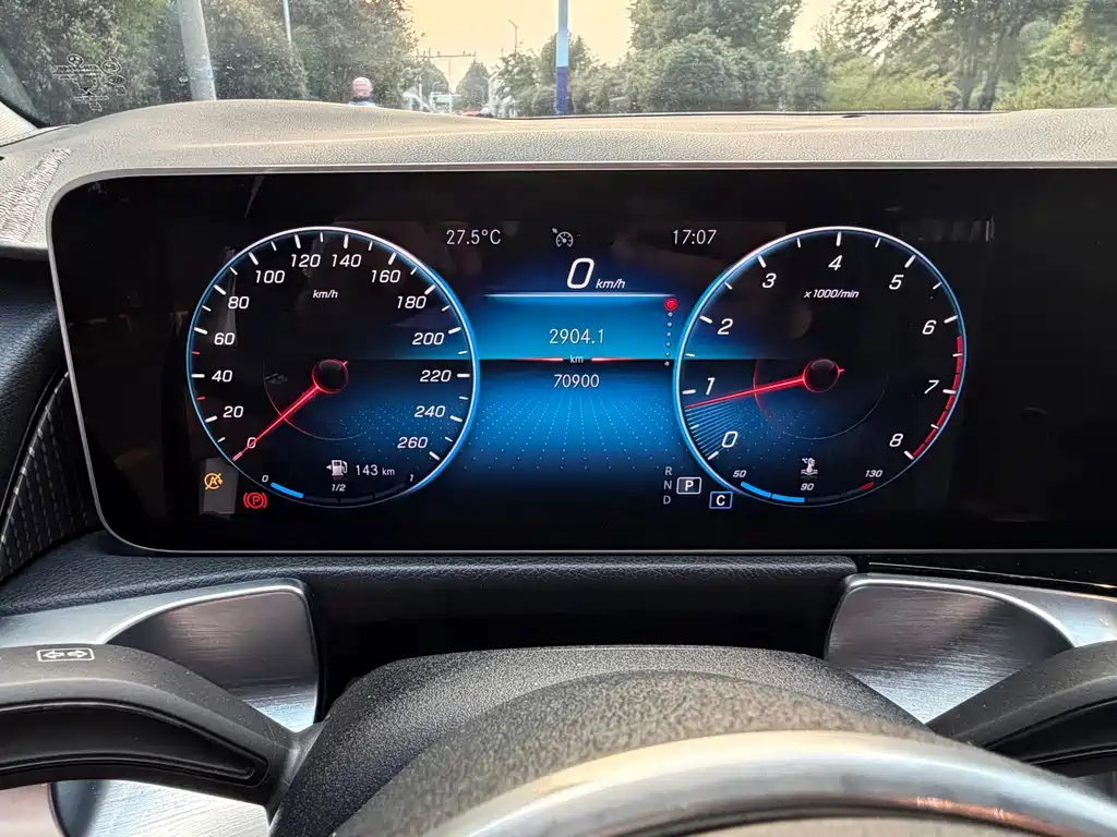 Mercedes-Benz GLB — миниатюра 6
