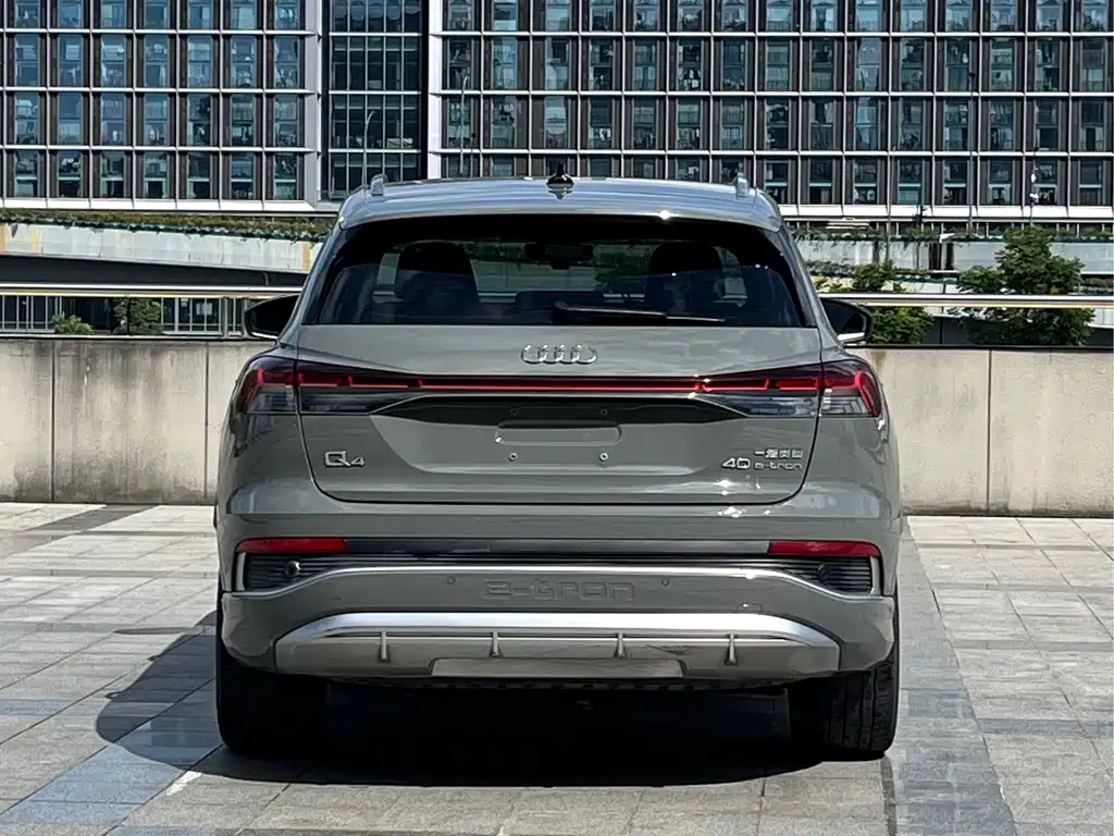 Audi Q4 e-tron — миниатюра 5