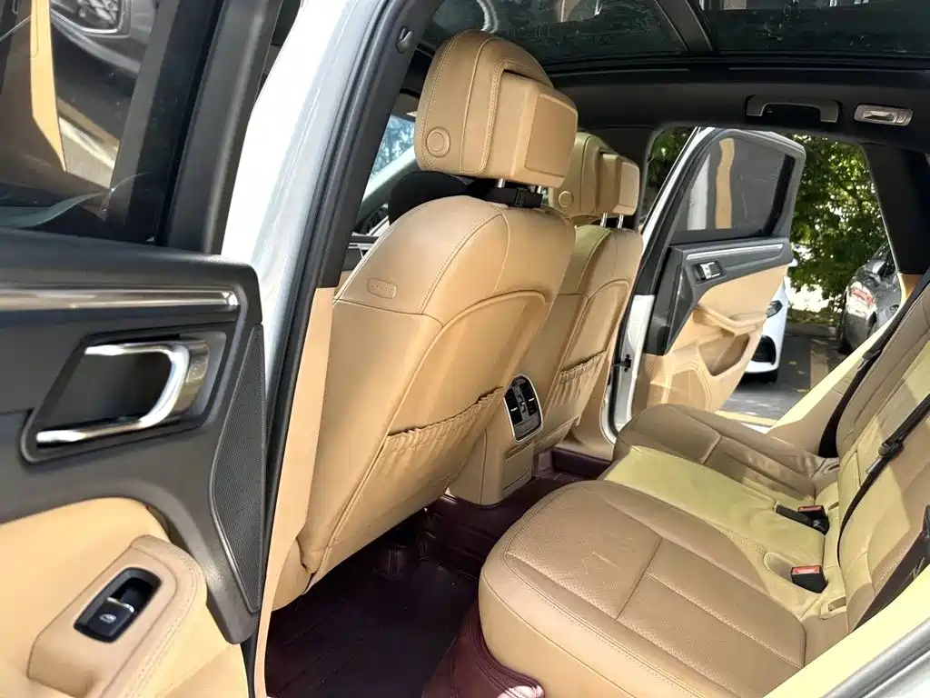 Porsche Macan — миниатюра 13