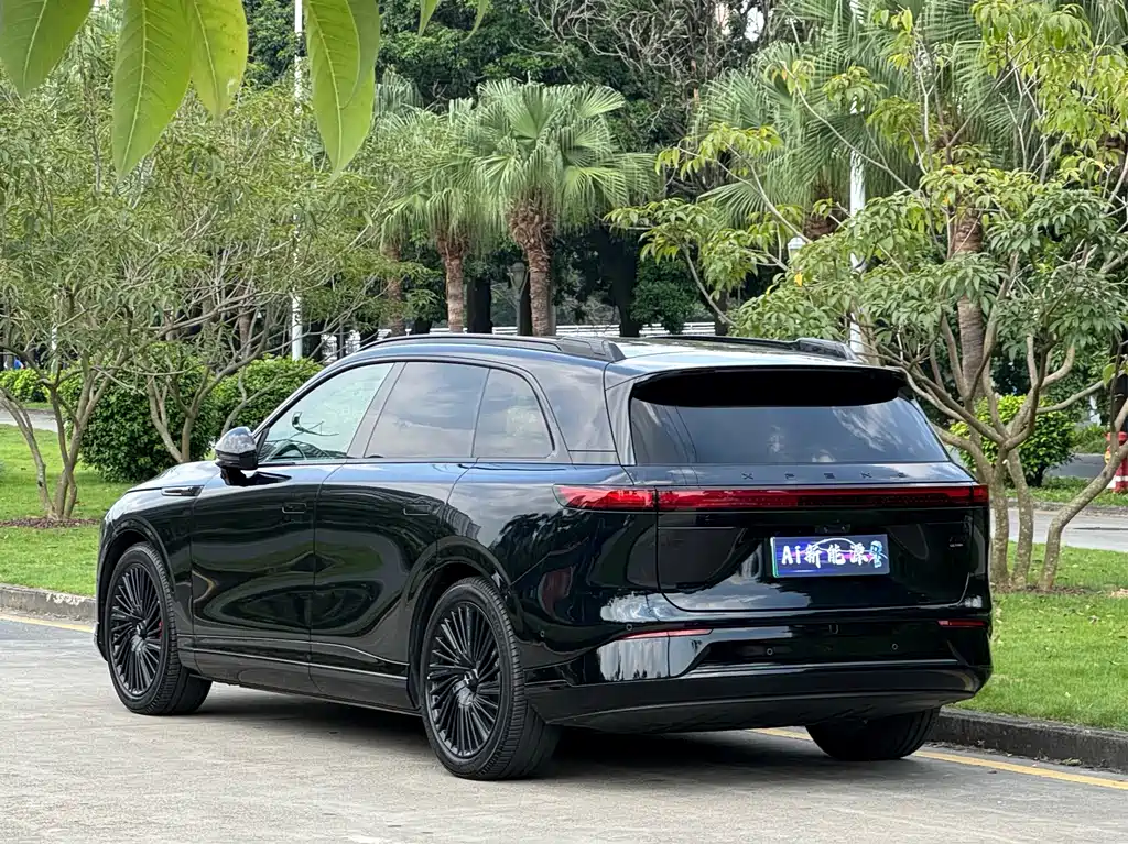 XPeng G9 — миниатюра 6