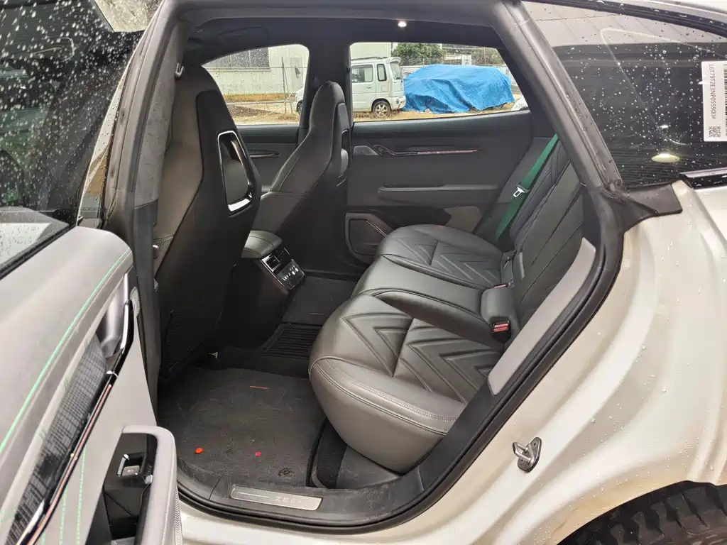 ZEEKR EXTREME KRYPTON 001