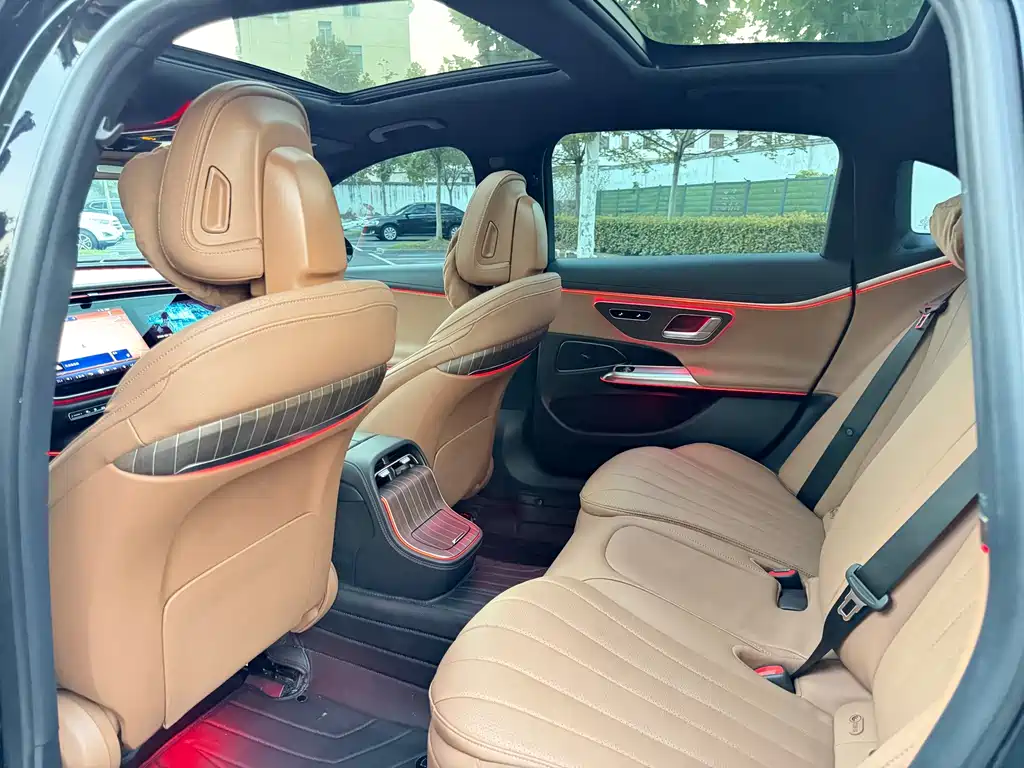 Mercedes-Benz E-Class New Energy — миниатюра 12