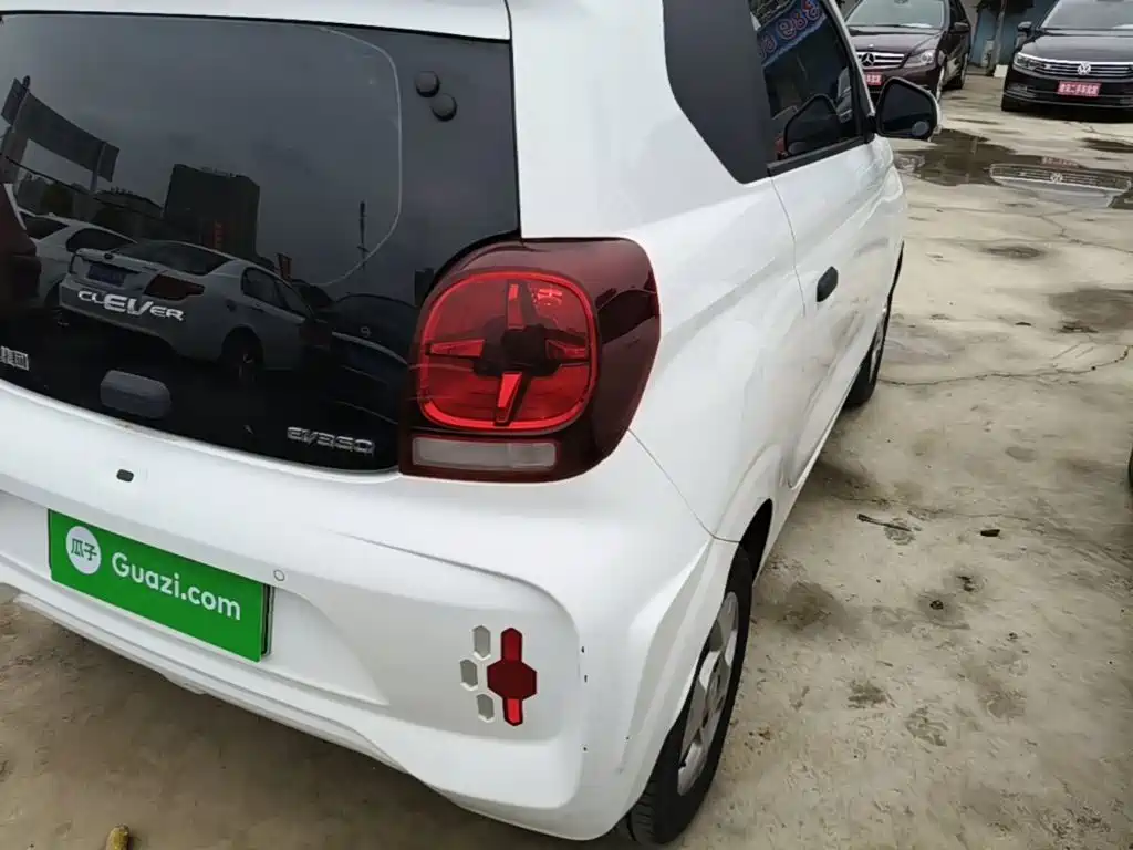 Roewe Clever — миниатюра 8