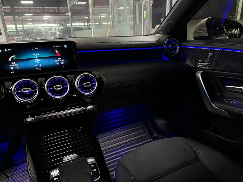 MERCEDES-BENZ A CLASS