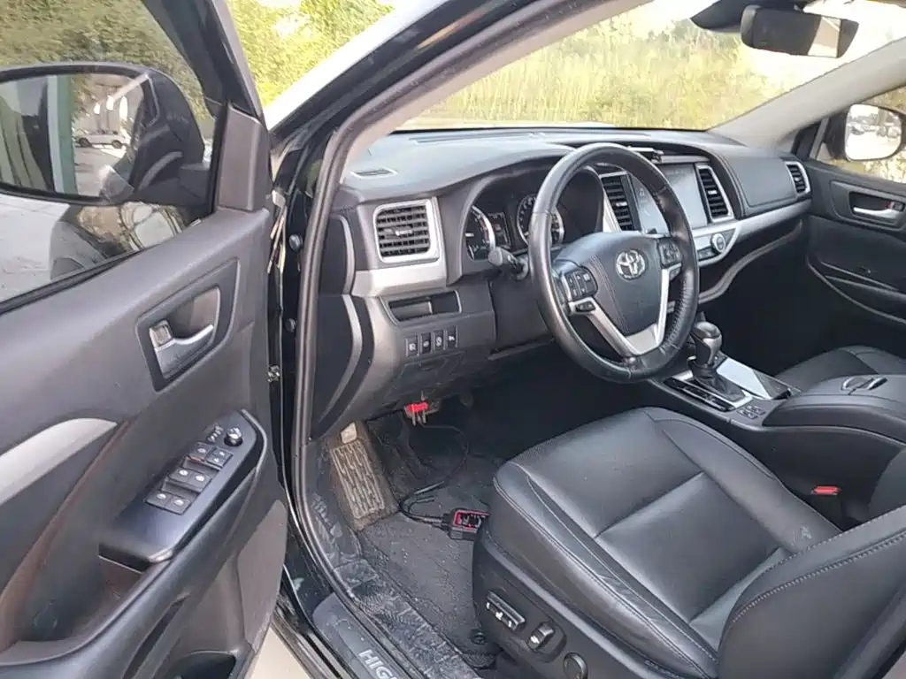Toyota Highlander — миниатюра 16