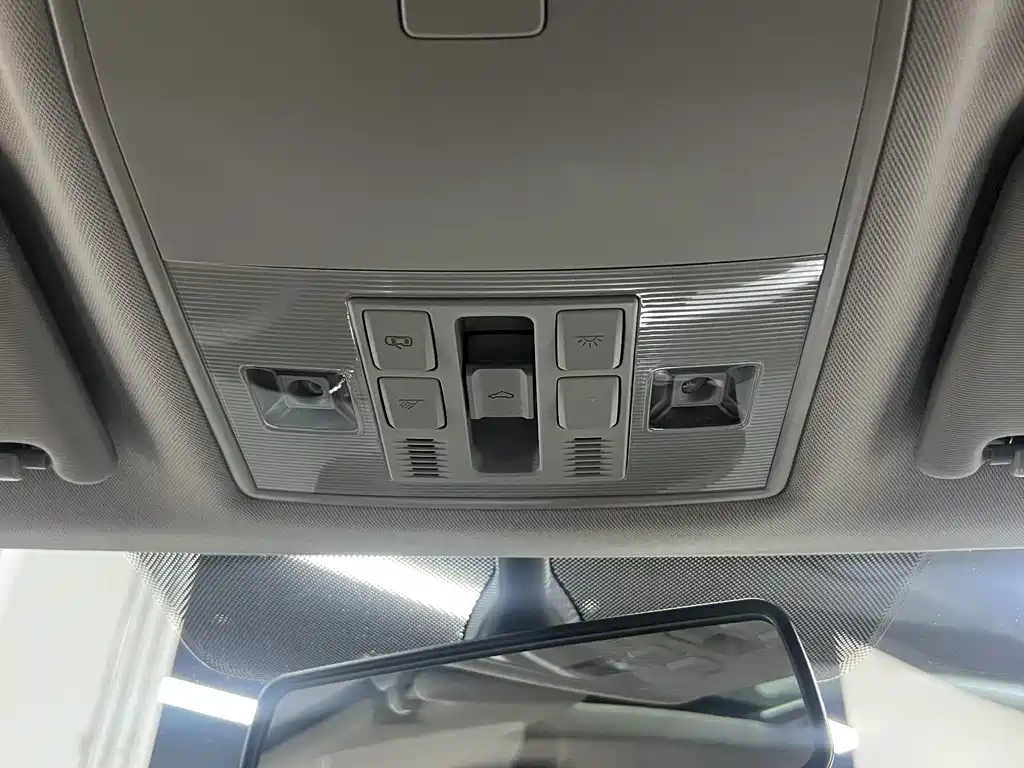 Skoda Superb — миниатюра 20