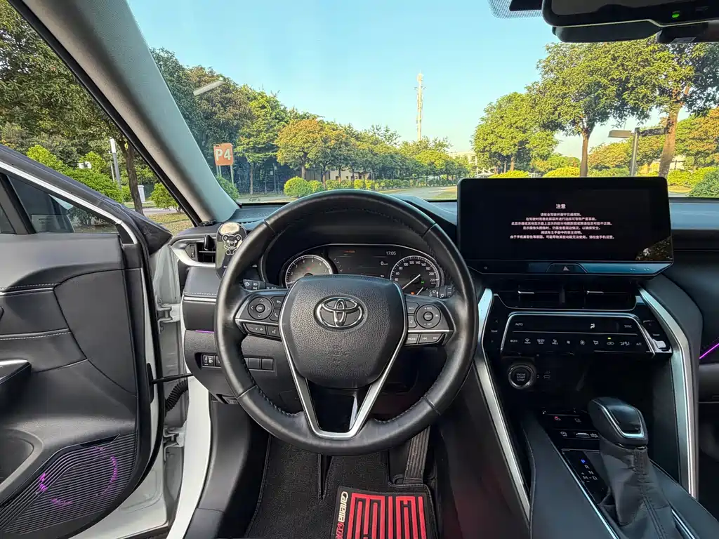 Toyota Harrier — миниатюра 12