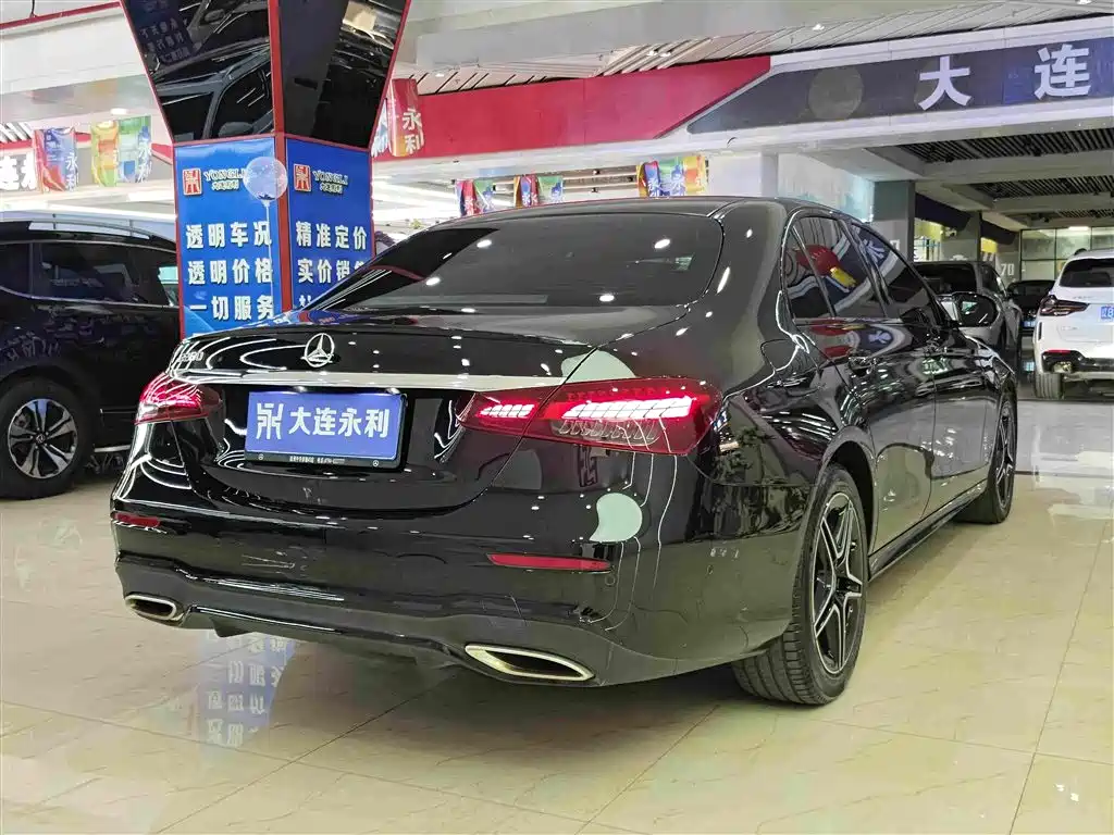 Mercedes-Benz E-Class (Import) — миниатюра 17