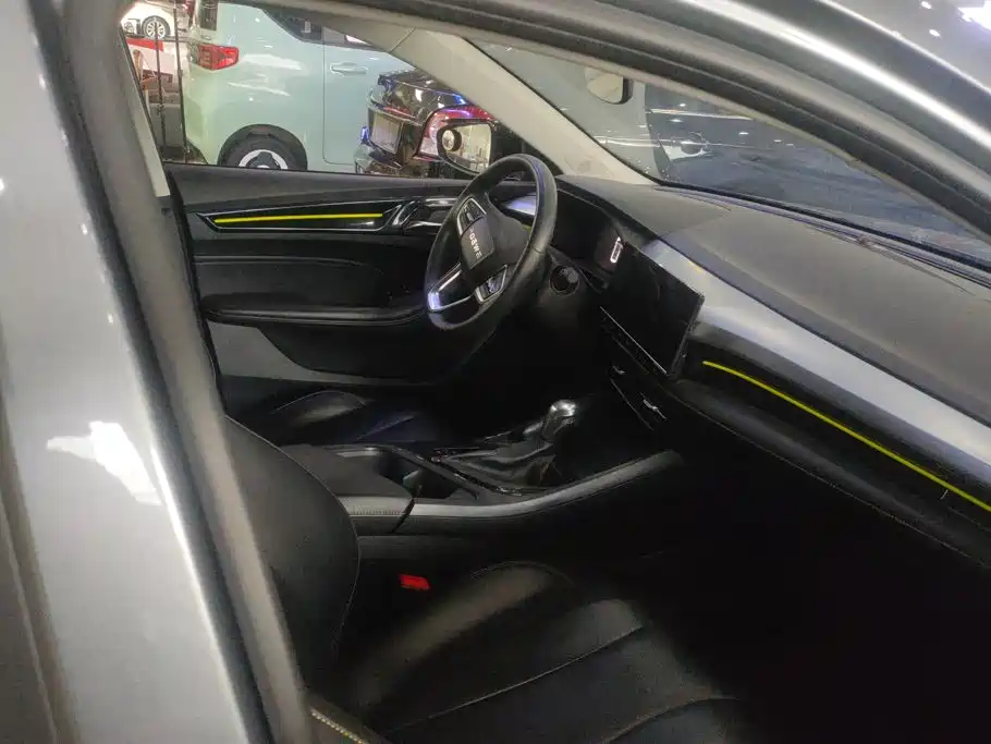 Roewe i5 — миниатюра 8