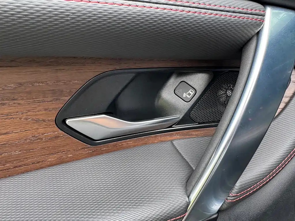 Land Rover Discovery Sport — миниатюра 16