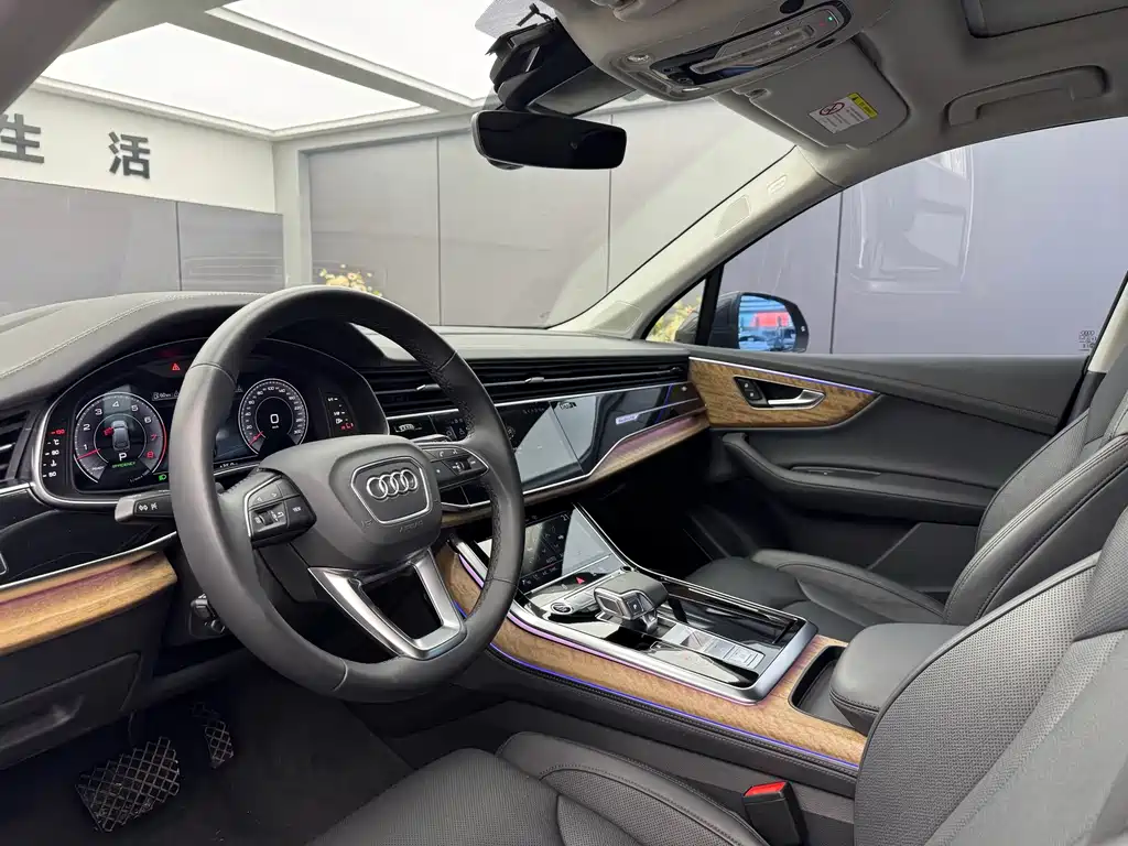 Audi Q7 — миниатюра 4