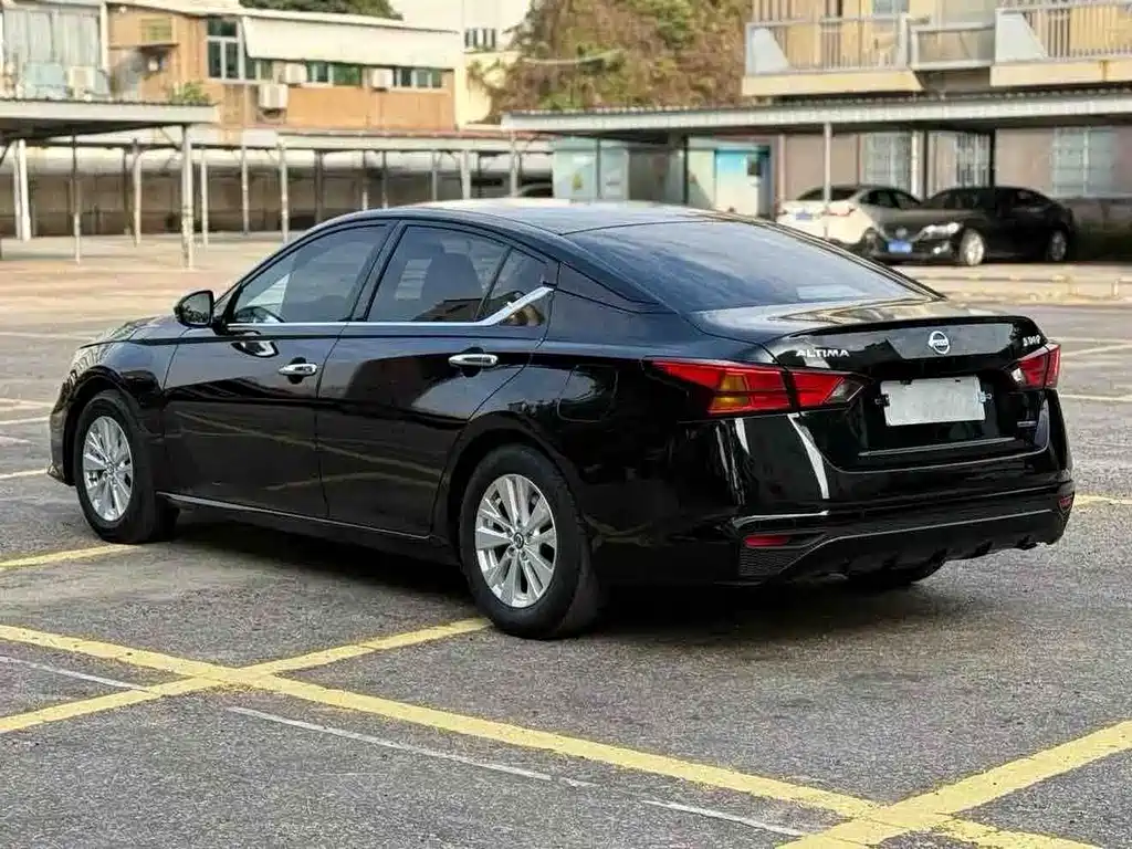 Nissan Teana — миниатюра 9