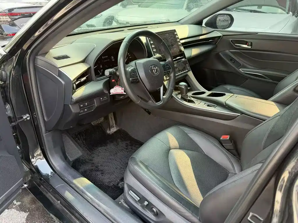 Toyota Avalon — миниатюра 2