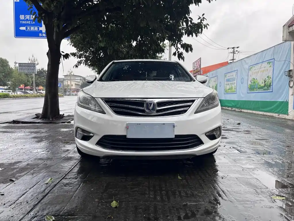 Changan Eado — миниатюра 2