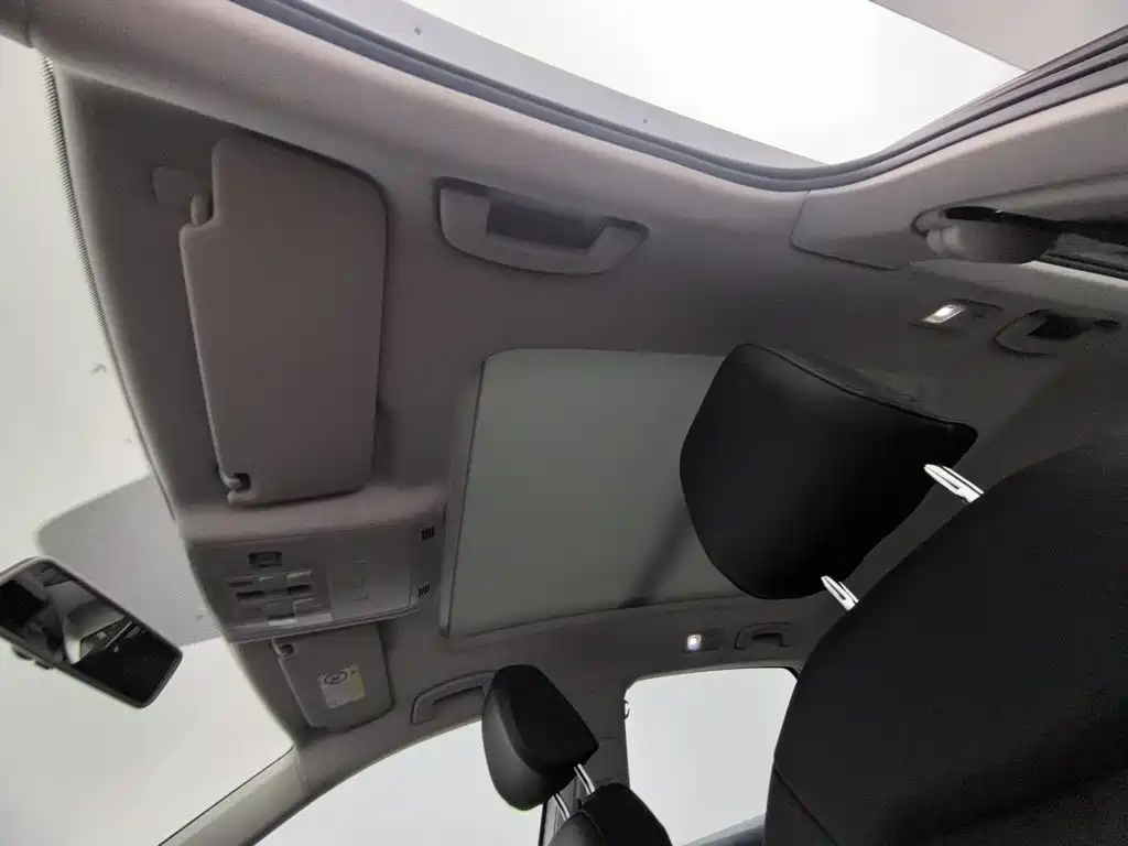 Volkswagen Sagitar — миниатюра 14
