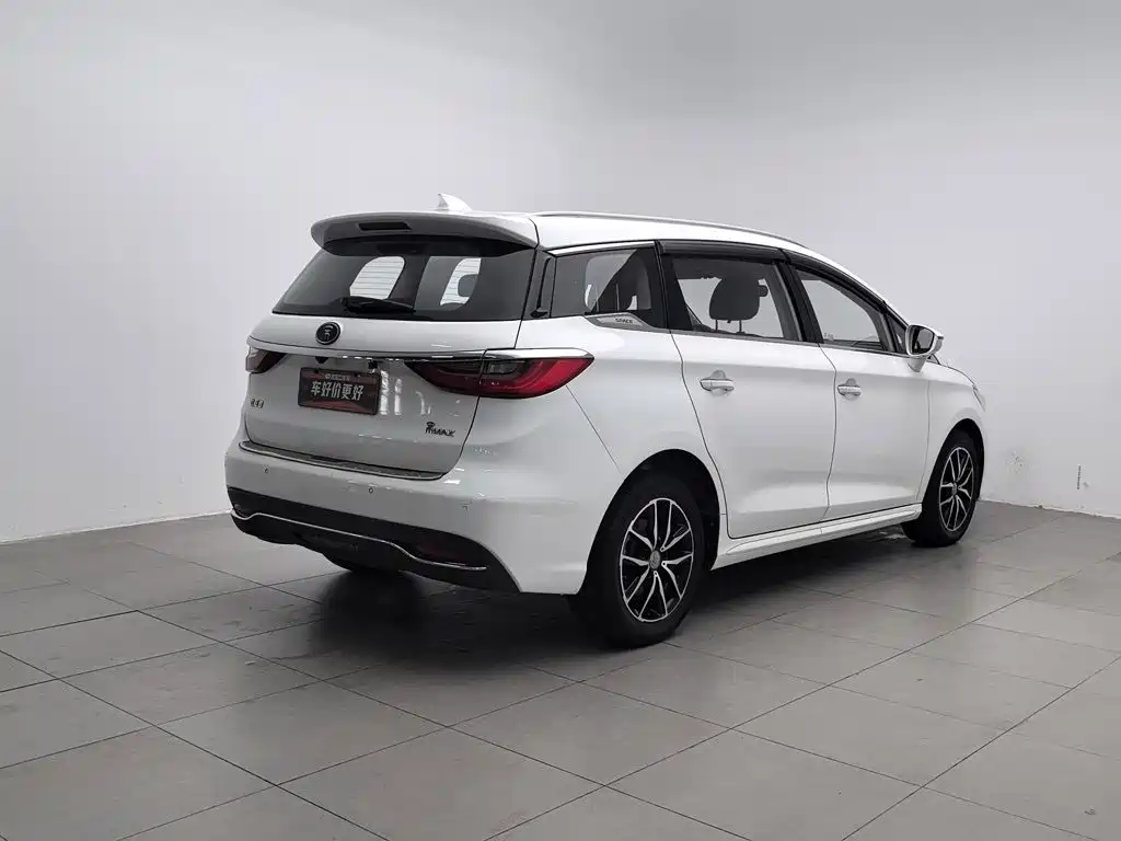 BYD MAX — миниатюра 2