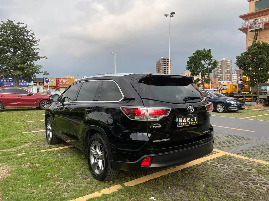 Toyota Highlander — миниатюра 4