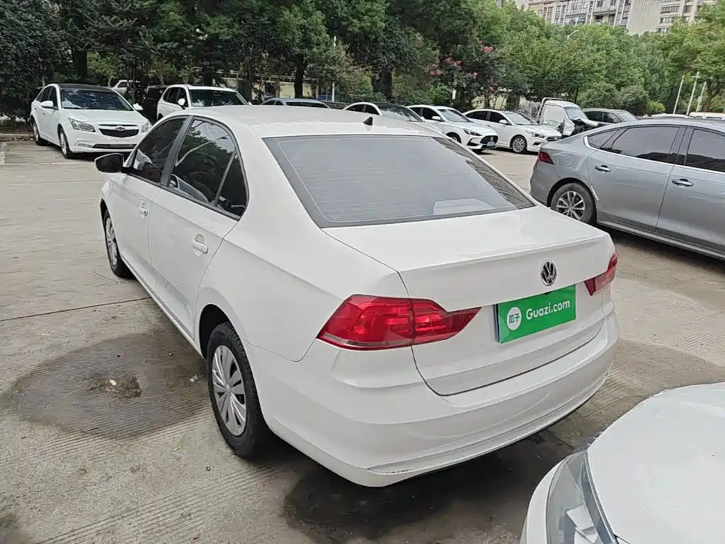 Volkswagen Santana — миниатюра 5