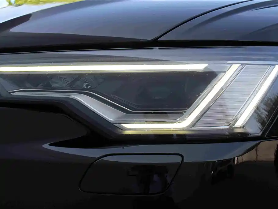 Audi A6L — миниатюра 10