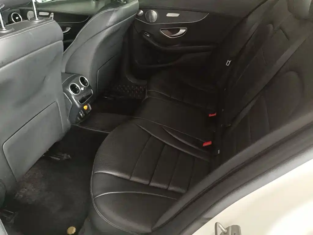 Mercedes-Benz C-Class — миниатюра 17