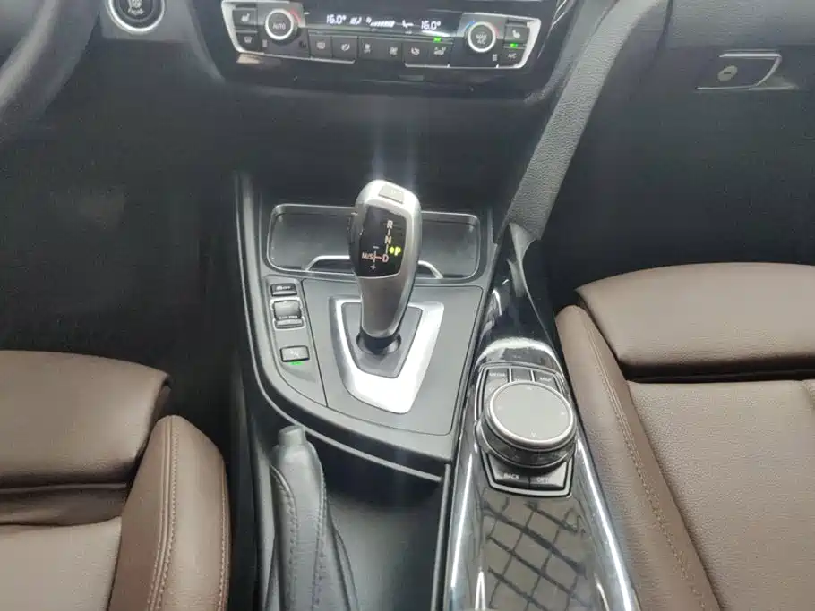 BMW 3 Series — миниатюра 16
