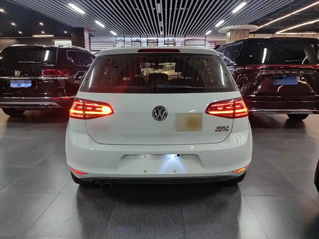 Volkswagen Golf — миниатюра 6