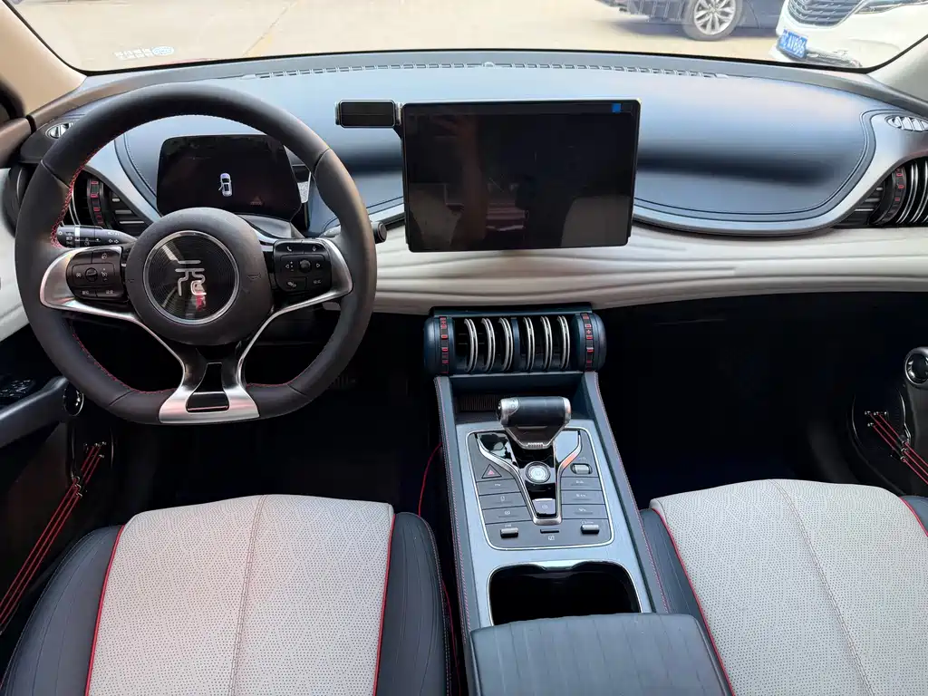 BYD Yuan Plus — миниатюра 9