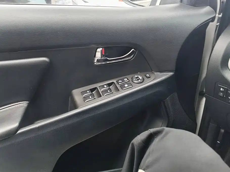 Kia Sportage — миниатюра 7