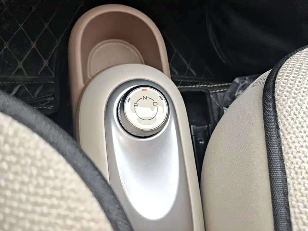 Wuling MINIEV — миниатюра 14