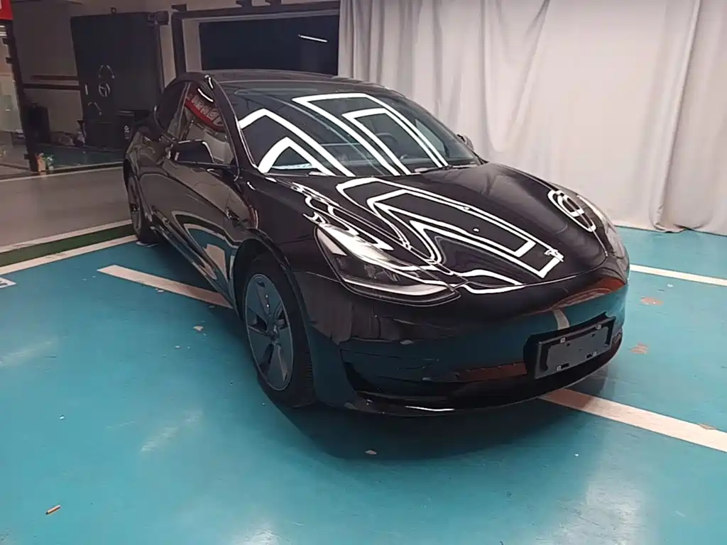 Tesla Model 3 — миниатюра 4