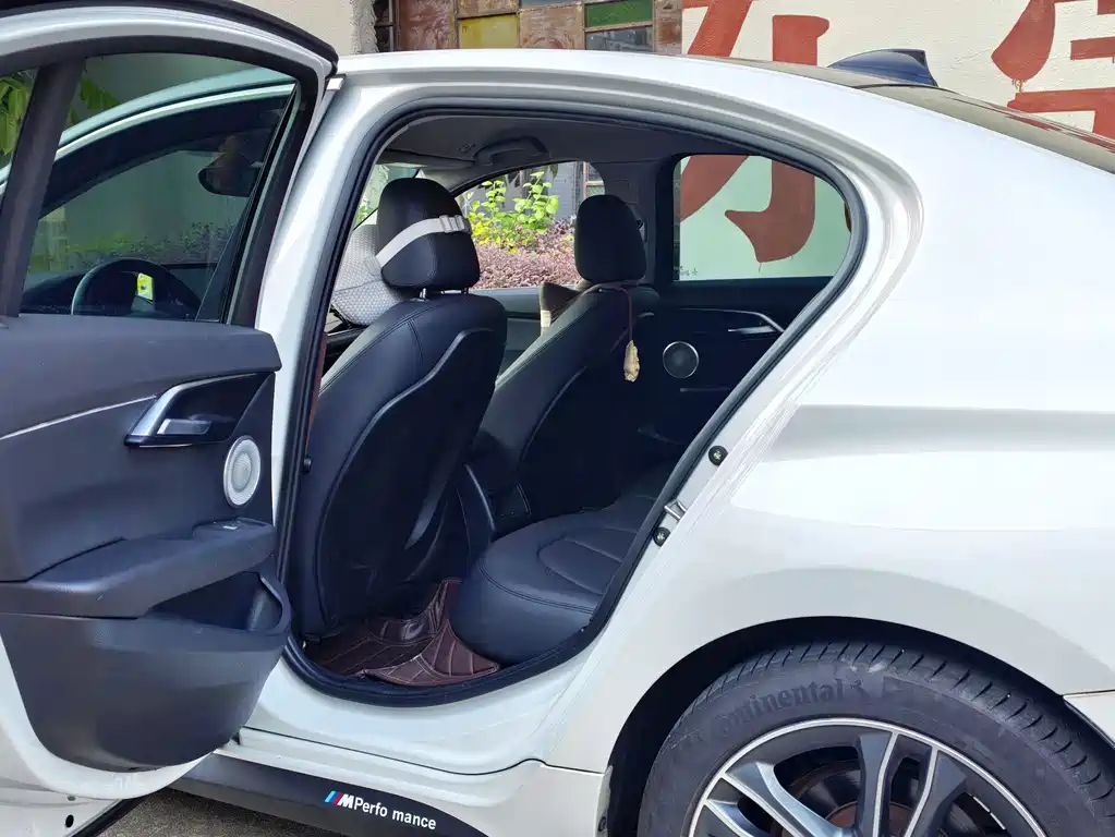 BMW 1 Series — миниатюра 14